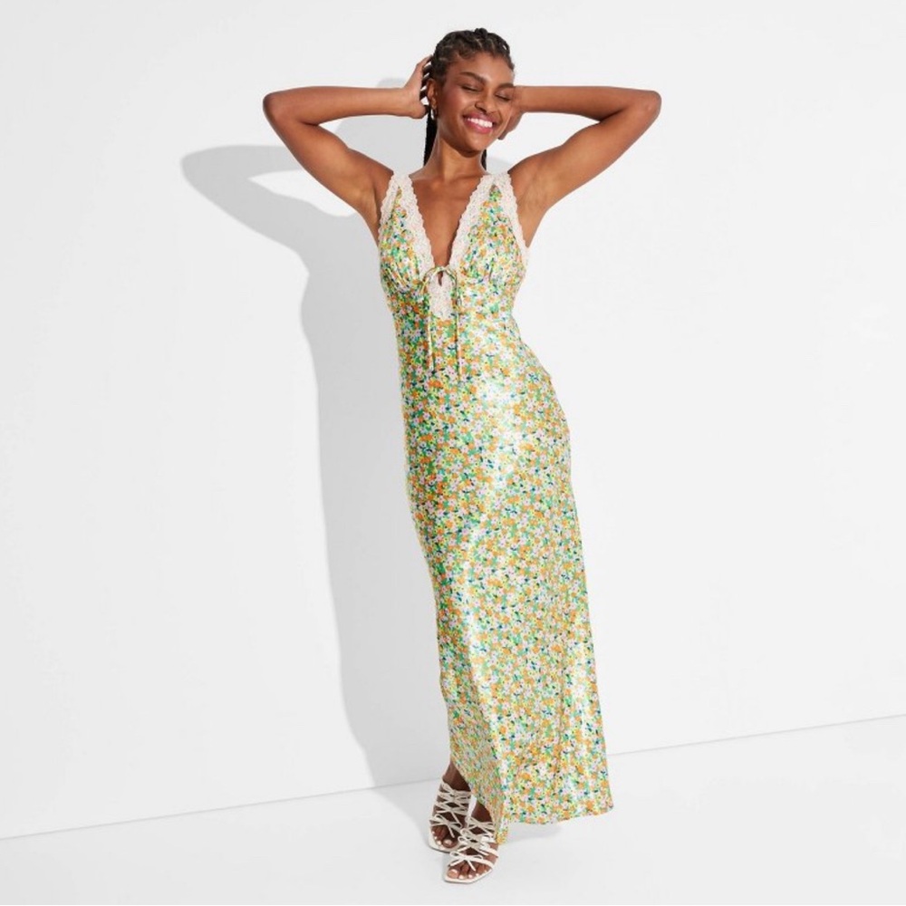 *SOLD* Women's Satin Lace Trim Midi Slip Dress
- Wild Fable™ Floral - Size L